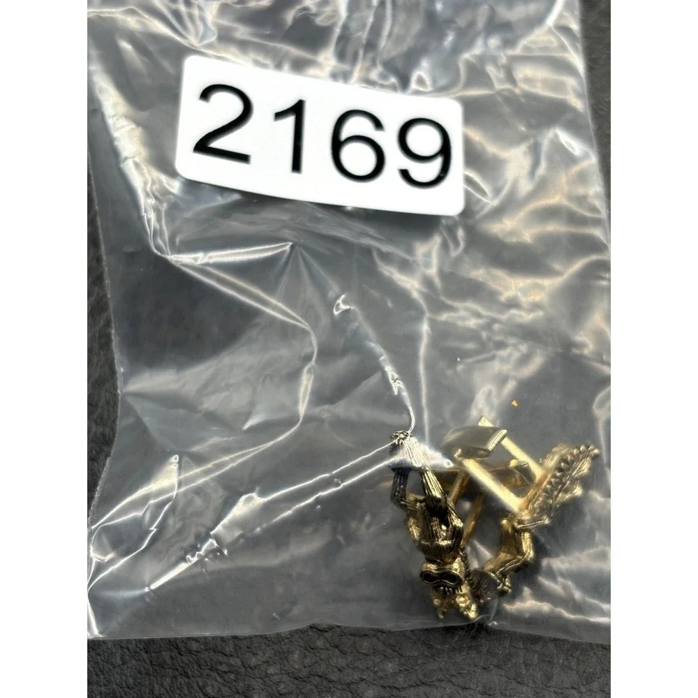 Vintage Rare Tiki Cufflinks MCM Era Gold Tone